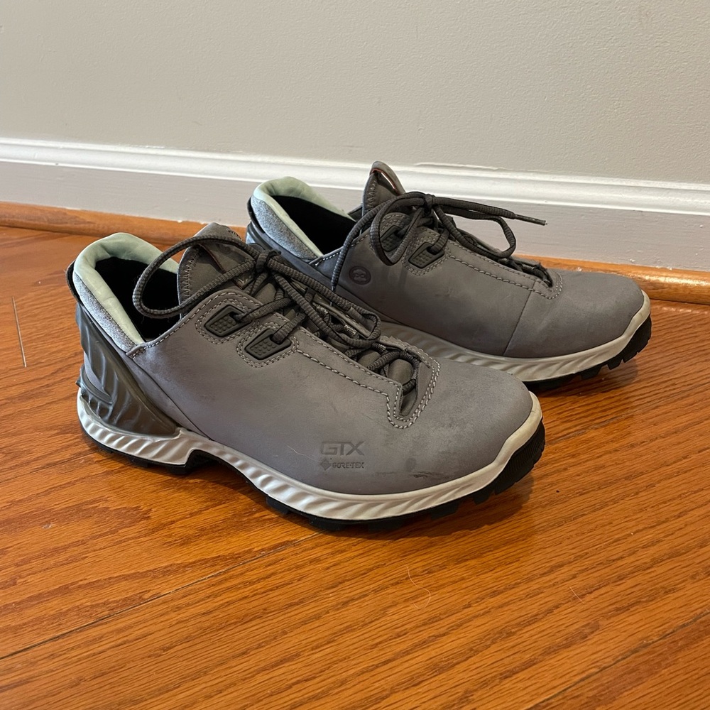 Ecco women’s Gore Tex hiking boots